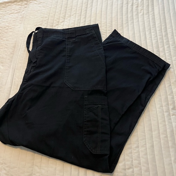 Carhartt Other - Men’s Carhartt cargo scrub bottoms